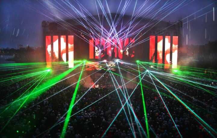 Laser in concert